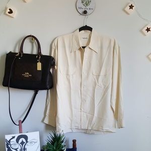 Equipment signature all silk shirt in ivory.